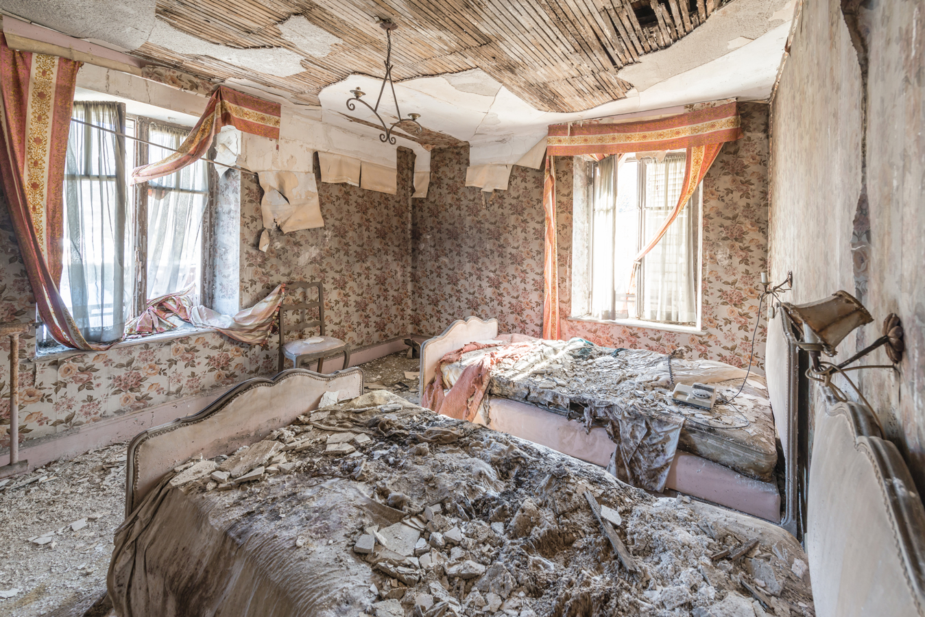 Photographer: Romain Veillon & Abandoned Spaces Around the World